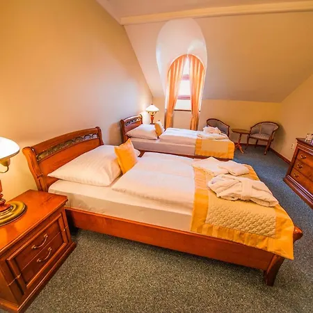 Kastiel Dezasse 4*