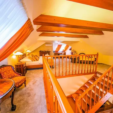 Kastiel Dezasse Hotel